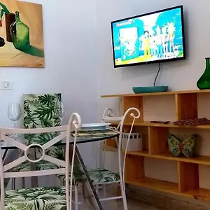 Estudio Ana Puerto de la Cruz (Tenerife)